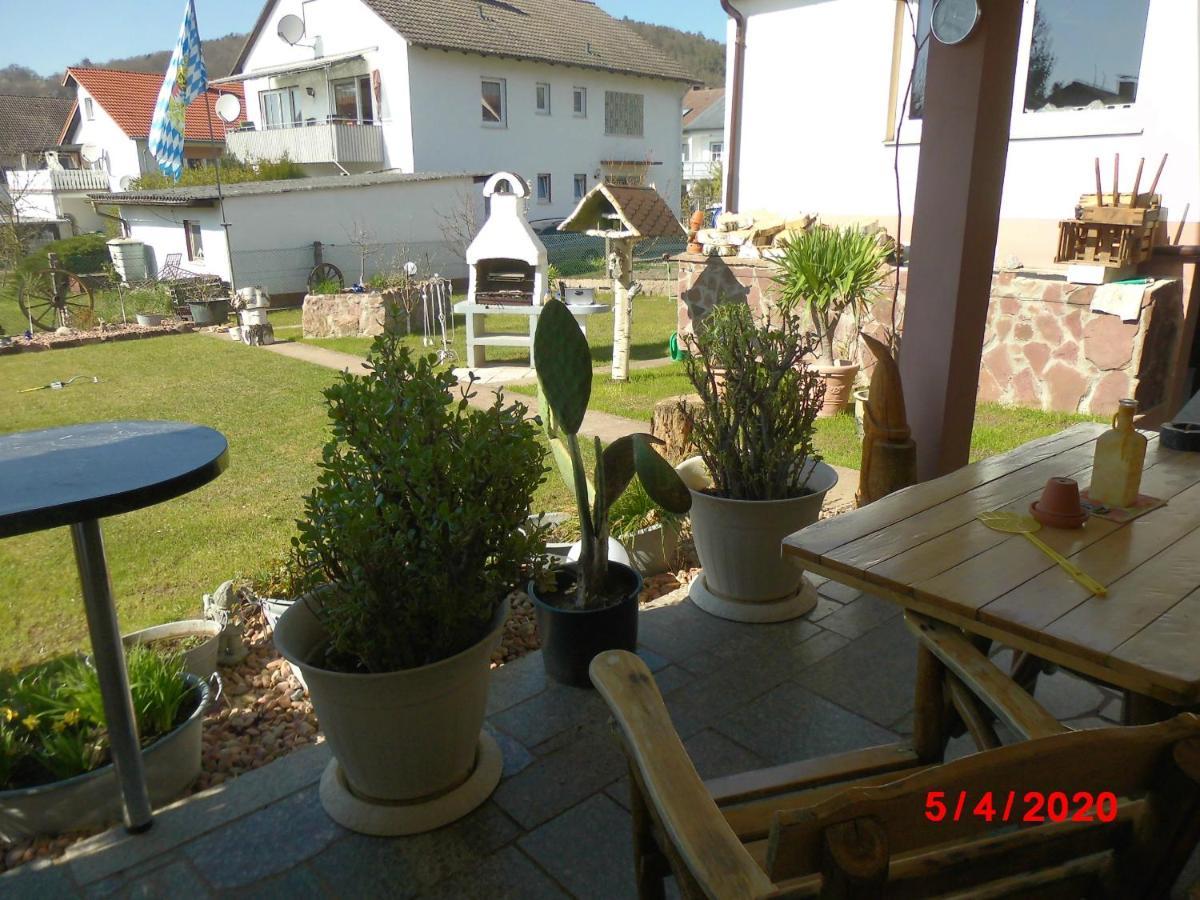 Ferienwohnung Am Brunnen Großheubach 외부 사진